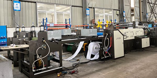 Butil Ses Yalıtım Levhası Ekstrüzyon Kaplama Makinesi